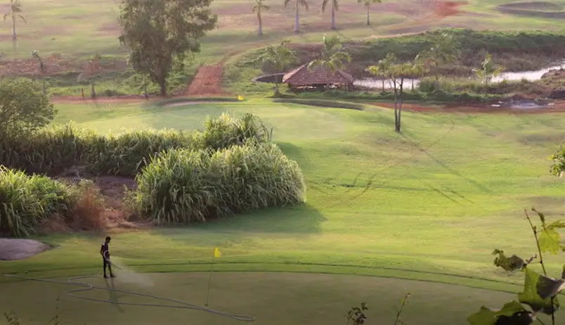 9 Hole Golf Course